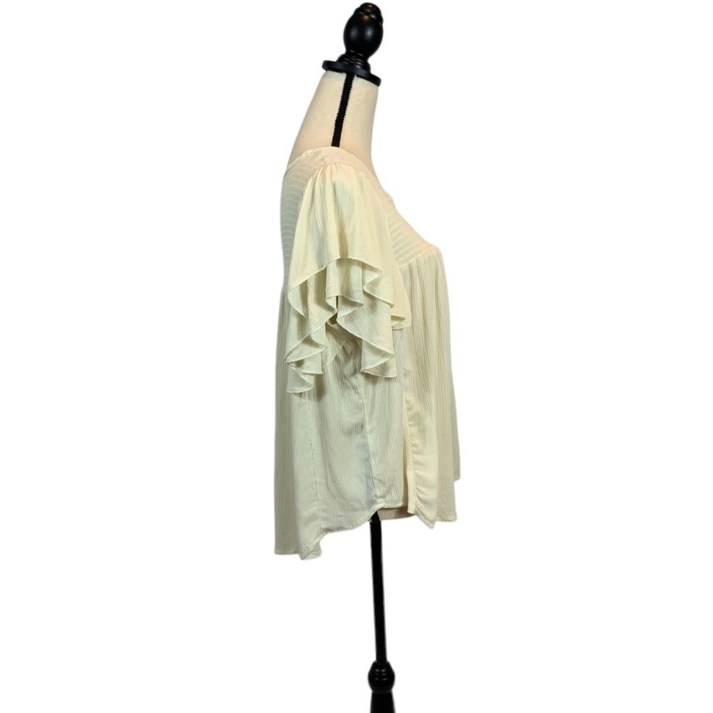 Forgotten Grace 100% Rayon Short Ruffle Sleeve Cream Ivory Blouse - Large - Picture 2 of 6